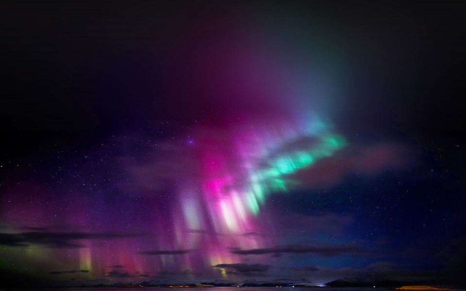 Download Beautiful Aurora Sky wallpaper