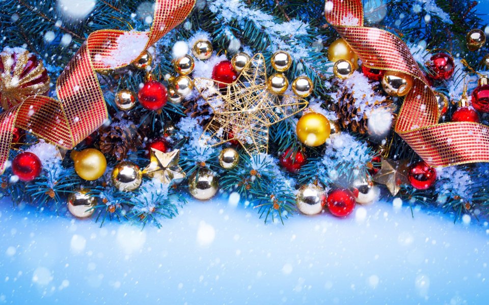 Download Christmas Decorations wallpaper