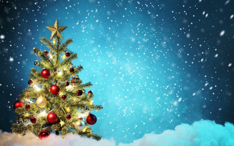 Download Christmas Tree With Falling Snow wallpaper