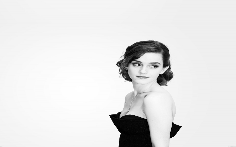 Download Emma Watson Black And White wallpaper
