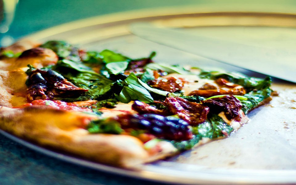 Download Fresh Gourmet Pizza Wallpaper GetWalls.io