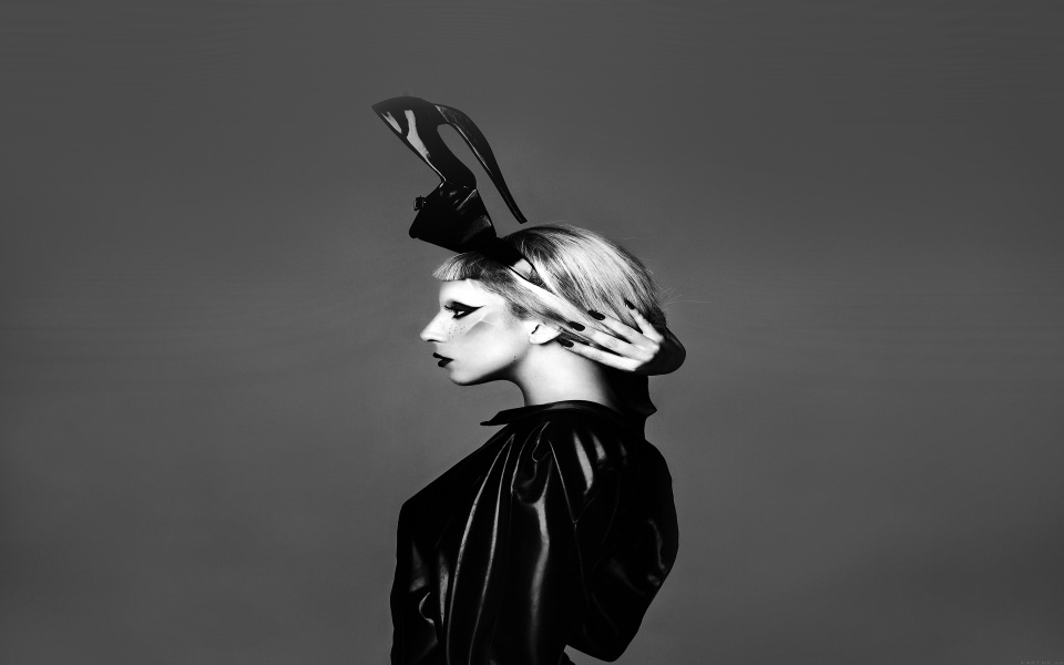 Download Lady Gaga Black And White wallpaper