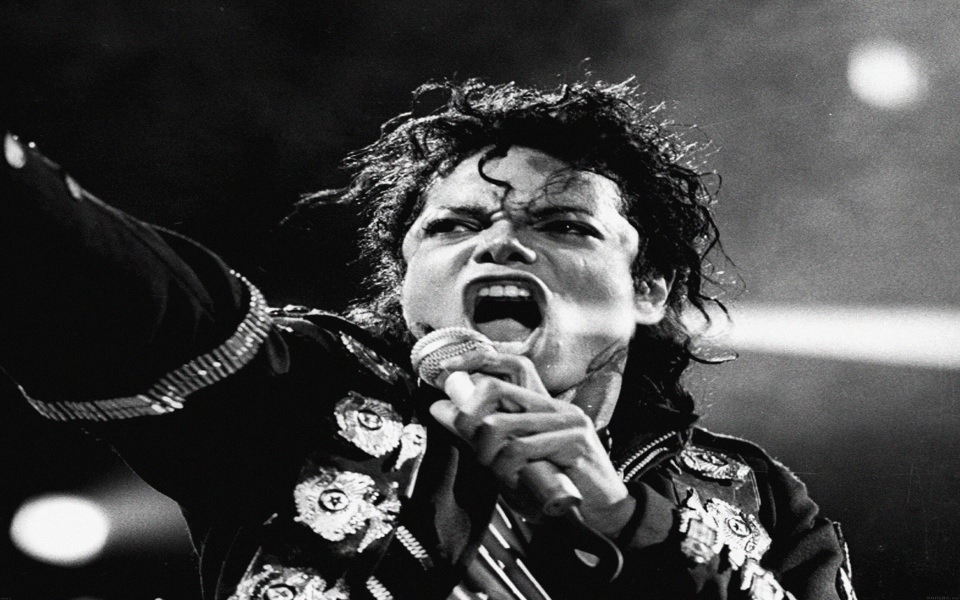 Download Michael Jackson Singing wallpaper