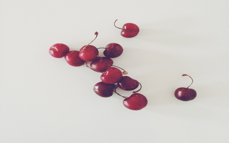 Download Minimal Red Cherries wallpaper