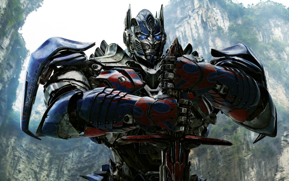 Download Optimus Prime Transformer wallpaper