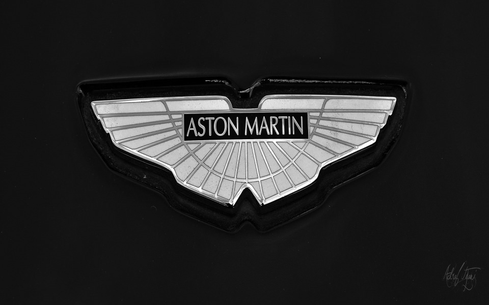 Download Aston Martin Logo HD wallpaper