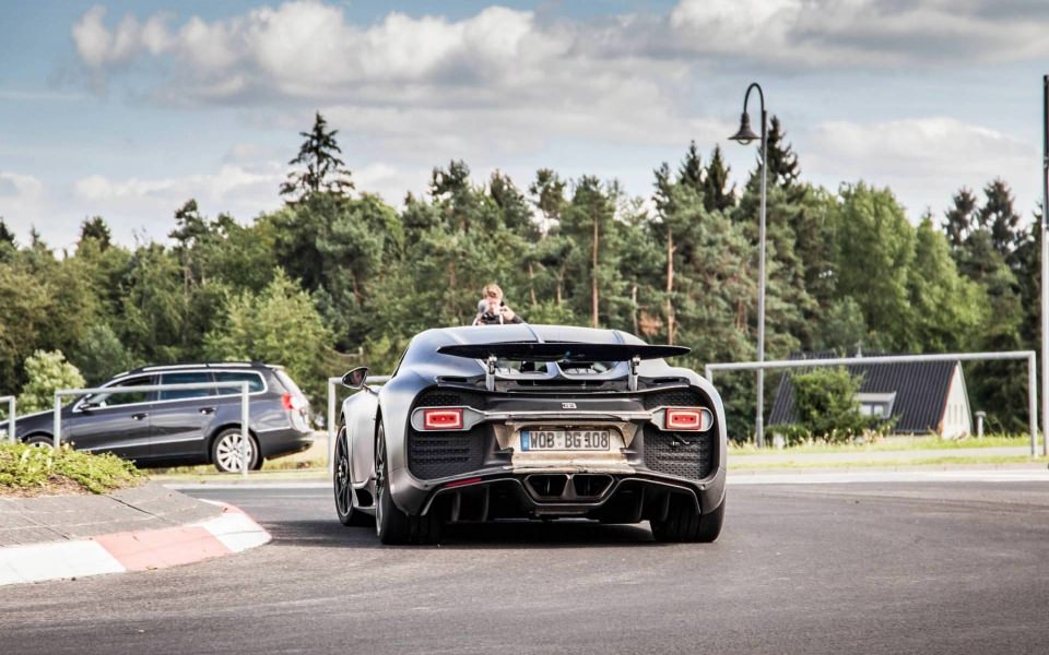 Download Bugatti Divo wallpaper