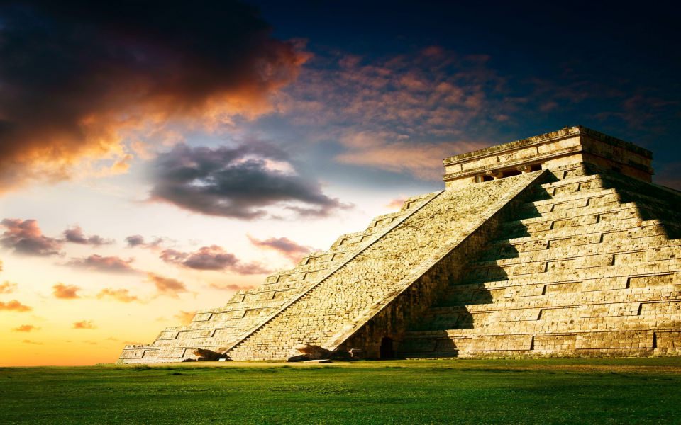 Download Chichen Itza Pyramid El Castillo wallpaper