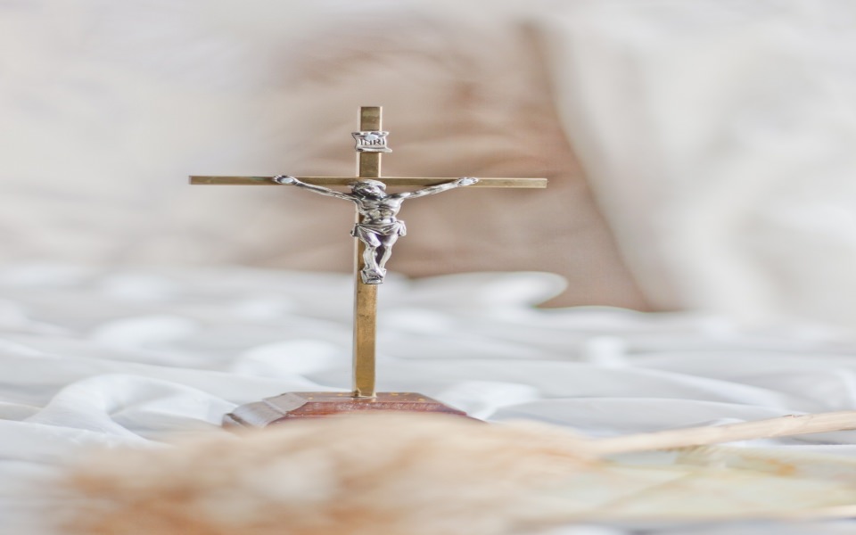 Download Crucifix Free Stock Photo wallpaper