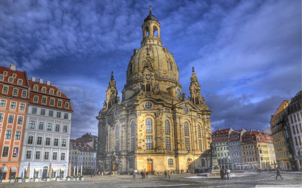 Download Dresden Frauenkirche wallpaper