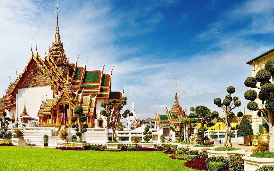 Download Grand Palace Bangkok 2020 wallpaper