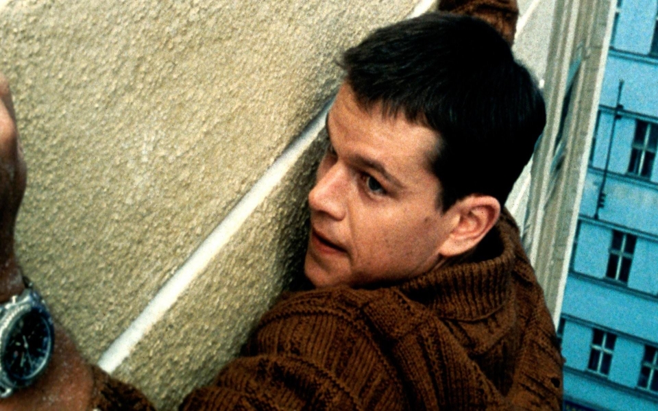 Download Matt Damon in Movie The Bourne Identity wallpaper