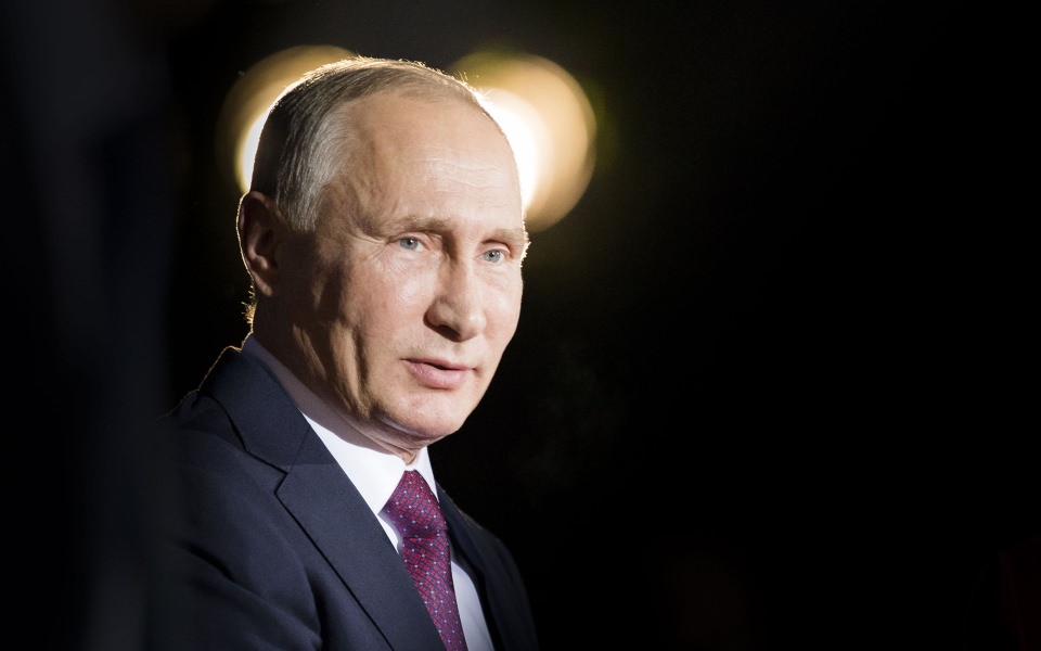 Download Vladimir Putin portrait 4k wallpaper