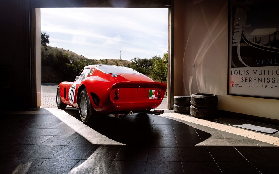 Download 1962 Ferrari 250 GTO Wallpapers in 4K wallpaper