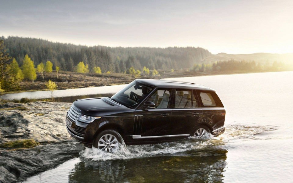 Download 2013 Land Rover Range Rover Wallpapers wallpaper