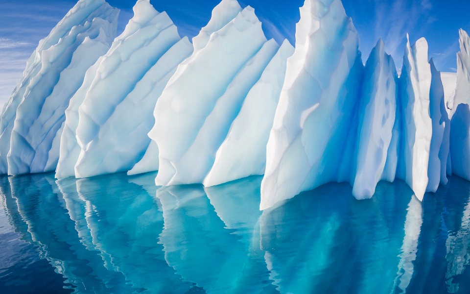 Download Iceberg in Paradise Harbor Wallpapers for Mobile iPhone Mac wallpaper