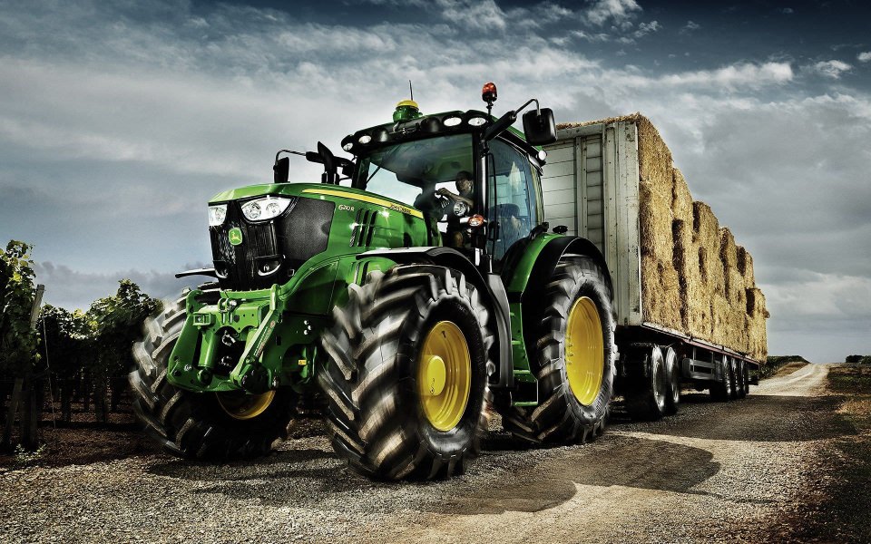 Download John Deere Tractor Photos wallpaper
