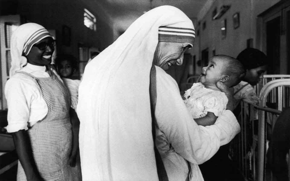 Download Mother Teresa Photos wallpaper