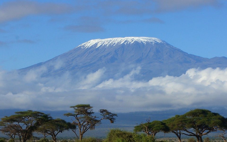 Download Mountain Kilimanjaro Wallpapers wallpaper