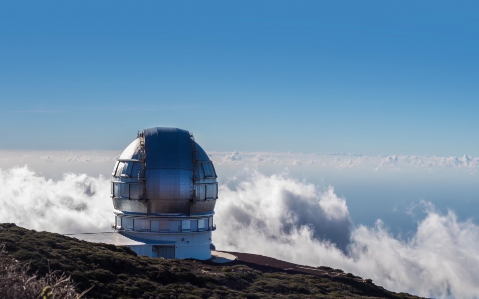 Download Telescope on Mountain wallpaper