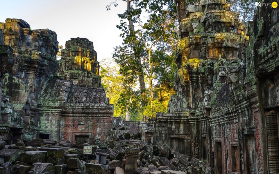 Download Angkor Wat Cambodia wallpaper