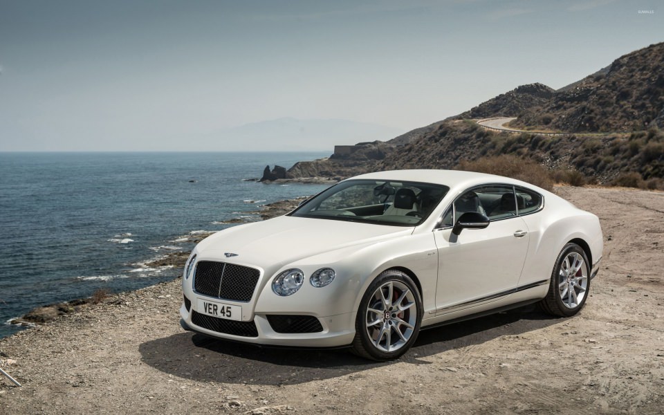 Download Bentley Continental GT V8 White 2020 Wallpaper