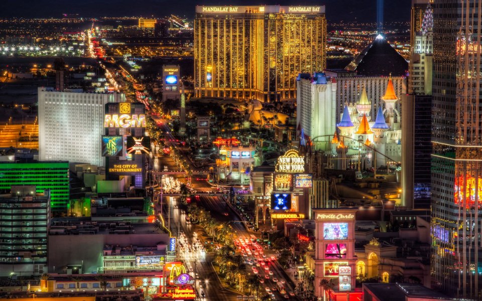 Download Los Vegas Strip 2020 4K wallpaper