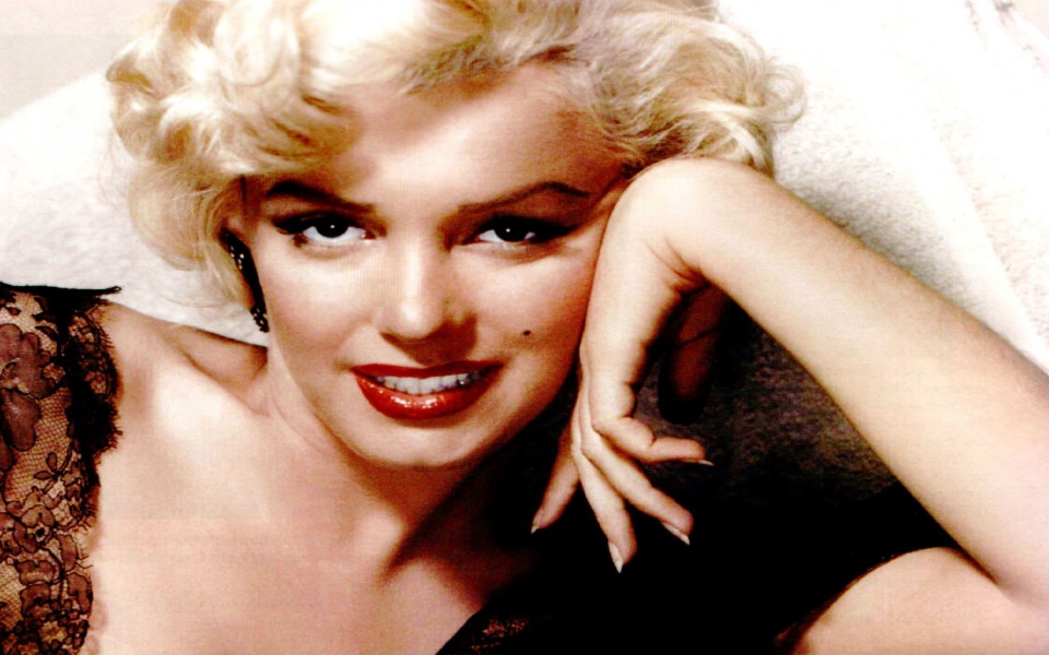 Download Marilyn Monroe 2020 4K IiPhone wallpaper