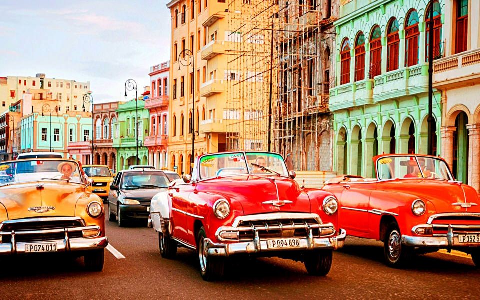 Download Retro Cars In Havana Cuba 2020 Photos For Mobiles wallpaper