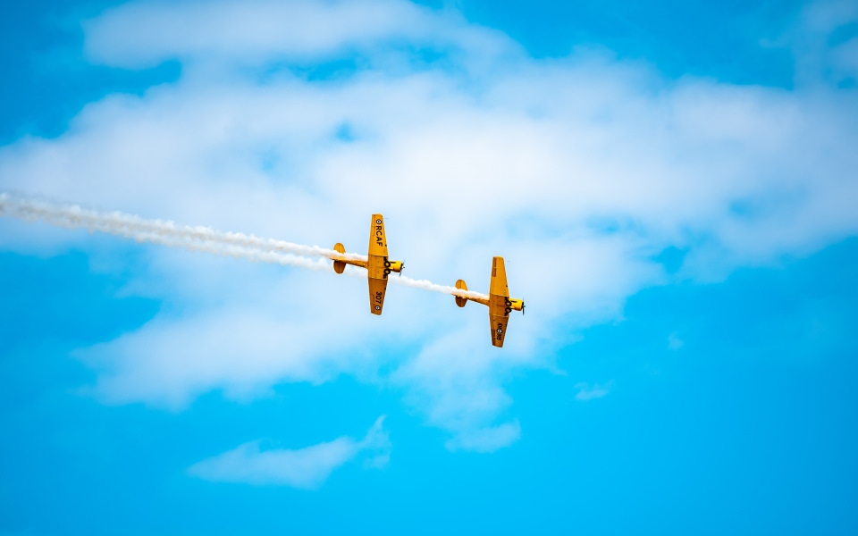 Download Airplanes Airshow 4K HD wallpaper