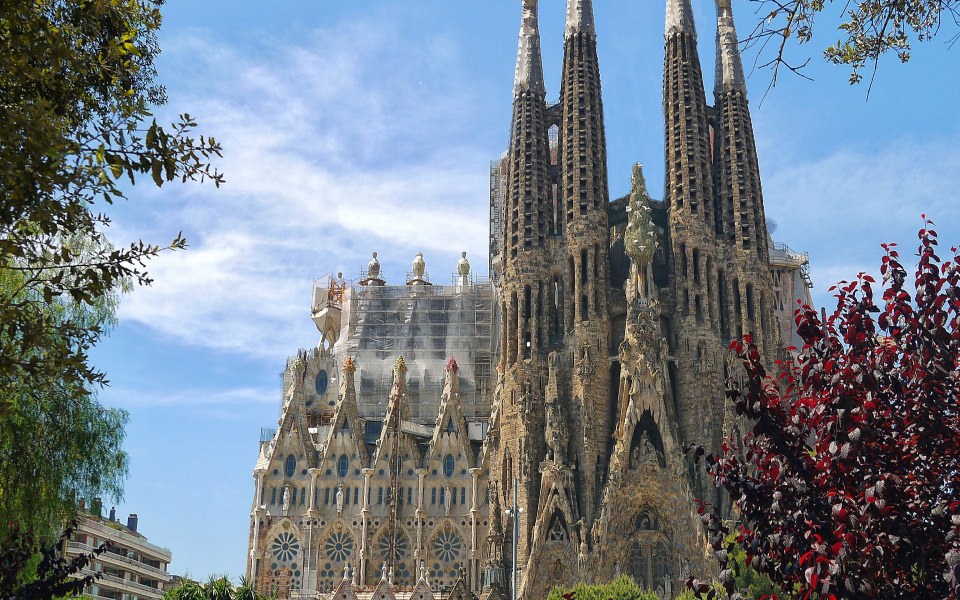Download Barcelone la Sagrada Familia 4K HD wallpaper