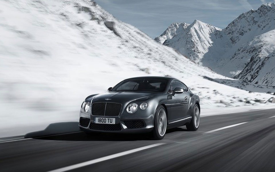 Download Bentley Continental GT 5K wallpaper