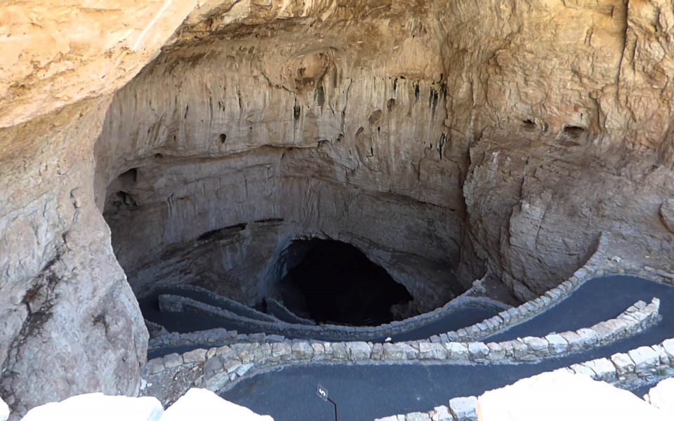 Download Carlsbad Caverns Natural Entrance 4K HD wallpaper