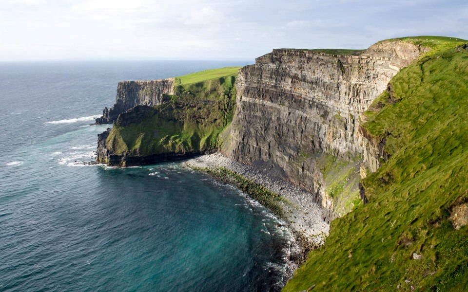 Download Cliffs of Moher iPhone 4K 2020 wallpaper
