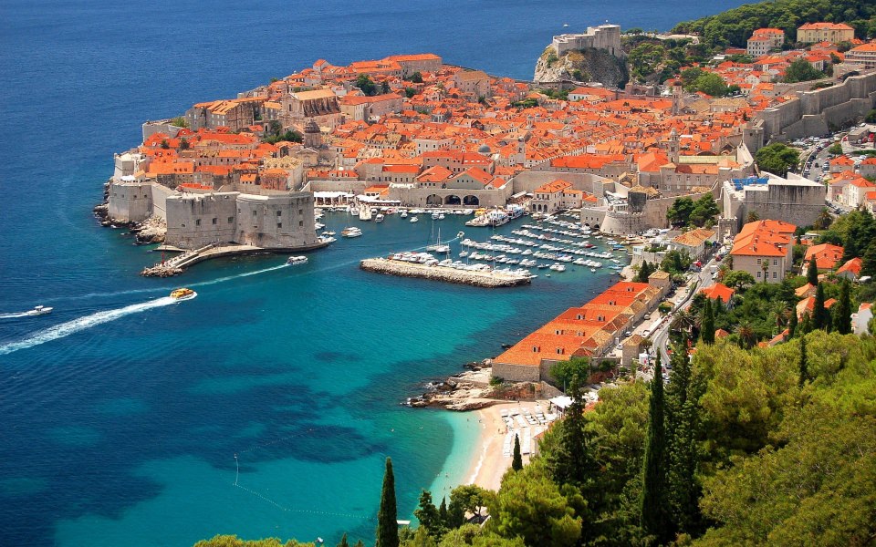 Download Dubrovnik Minimalist 4K HD wallpaper