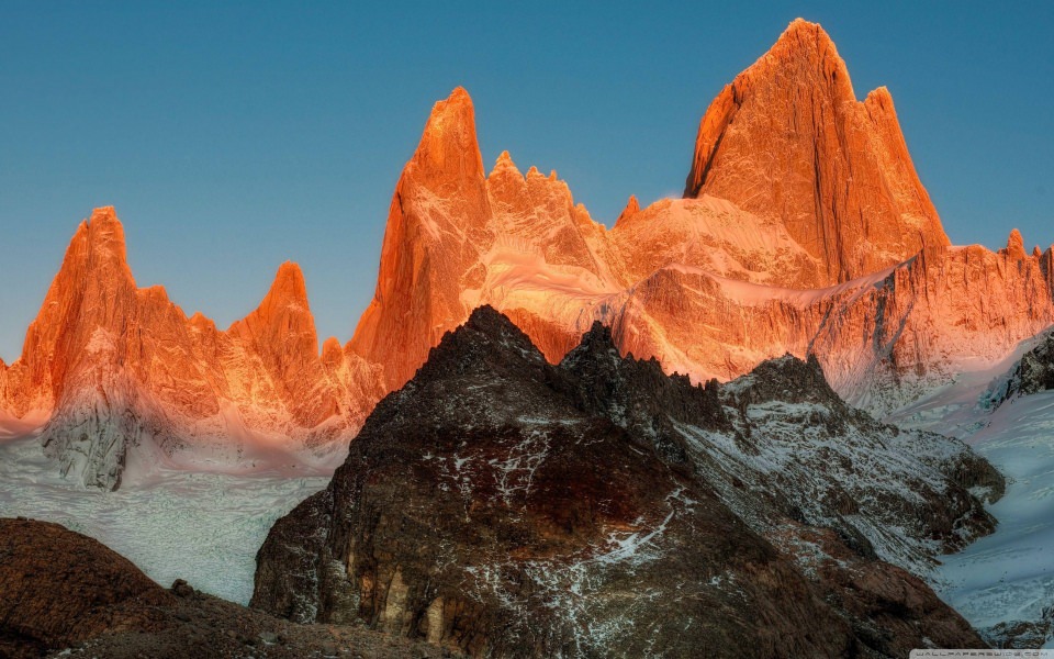Download El Chalten Patagonia iPhone 4K 2020 wallpaper