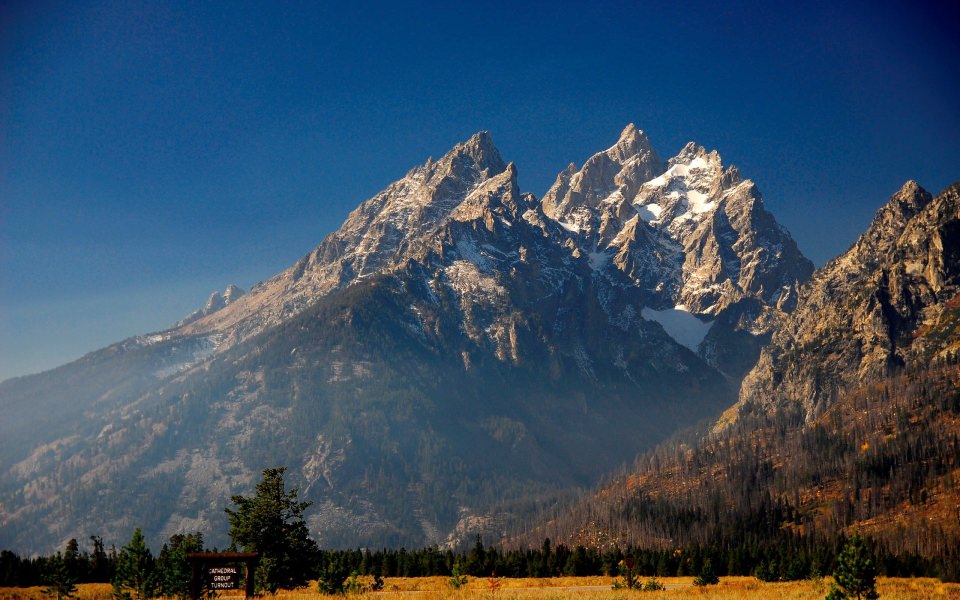 Download Montana Mountain HD 8K wallpaper