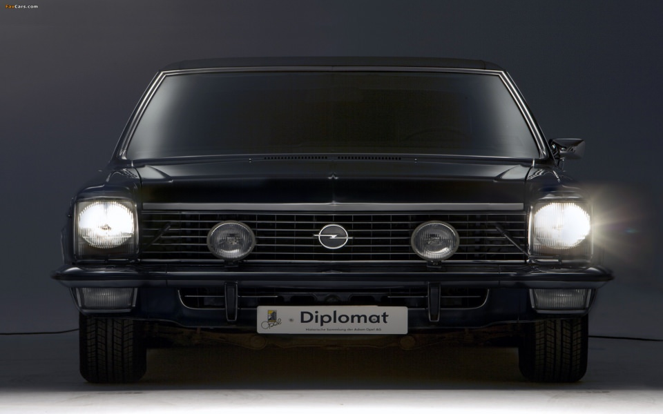 Download Opel Diplomat Minimalist 4k HD 2020 wallpaper