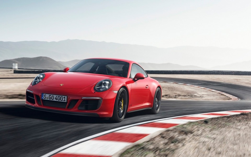 Download Porsche 911 GTS Carrera GTS 4K wallpaper