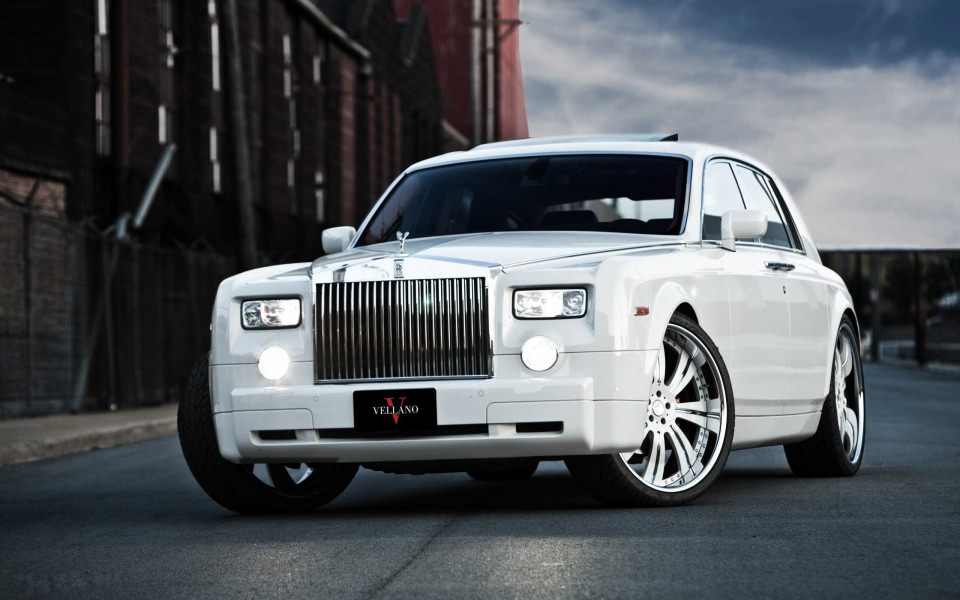 Download Rolls Royce Phantom 4K HD 2020 iPhone wallpaper