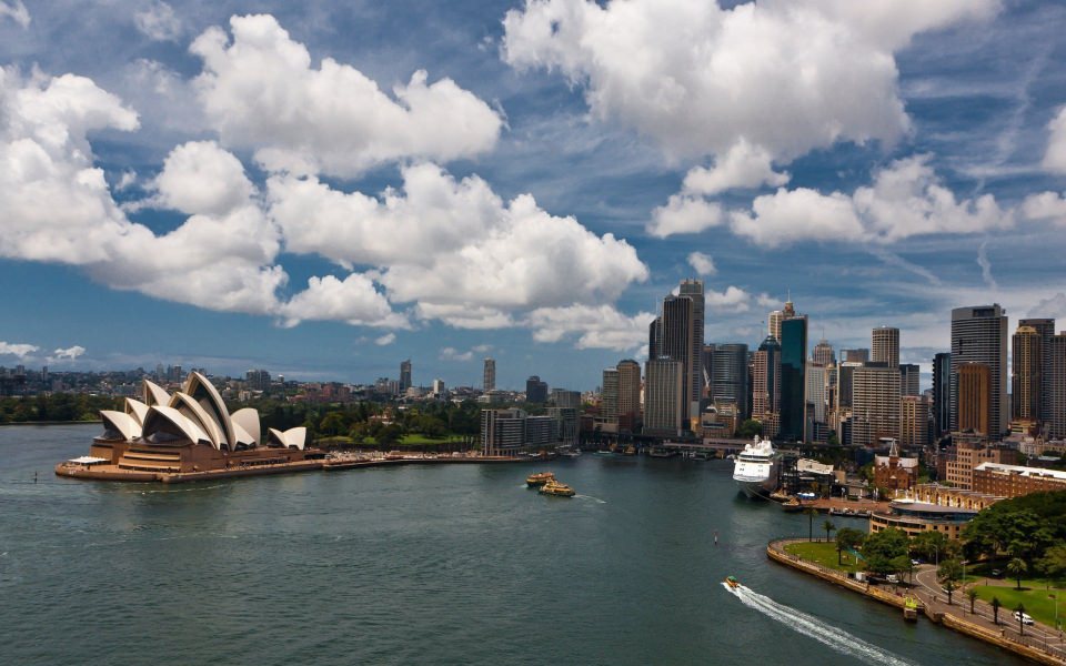 Download Sydney opera house 4k wallpaper