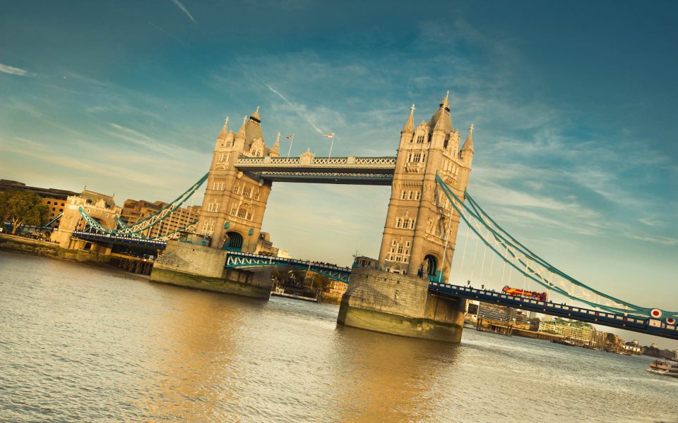 Download Tower Bridge wallpaper