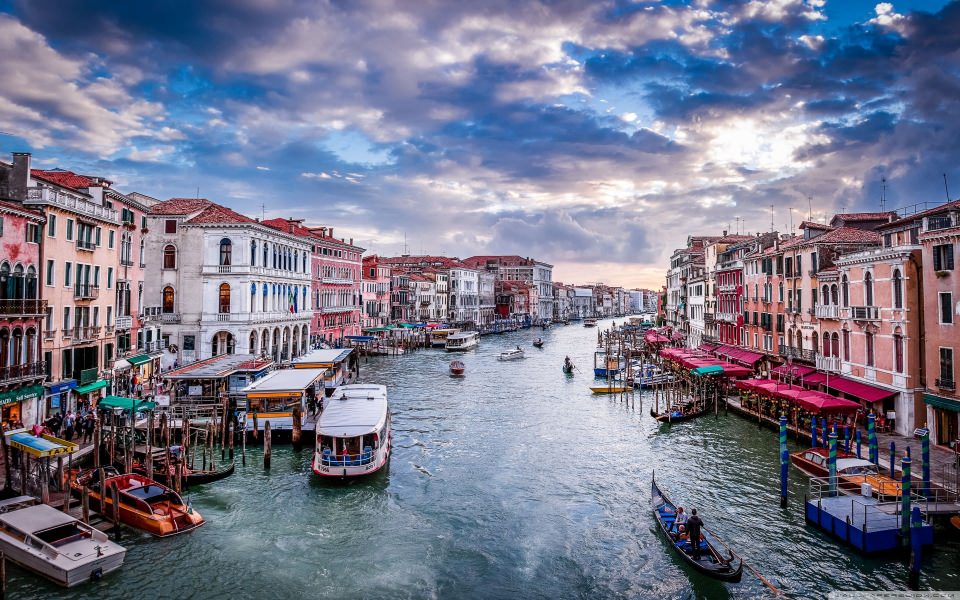 Download Venice 4K HD wallpaper