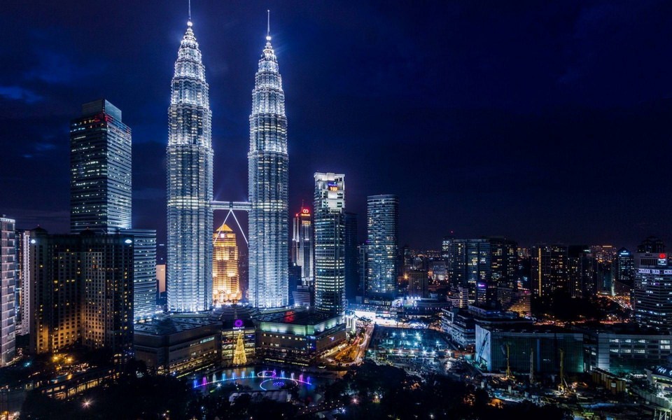 Download 1920x1200 Petronas Towers Full HD 5K 2020 Images Photos Download wallpaper