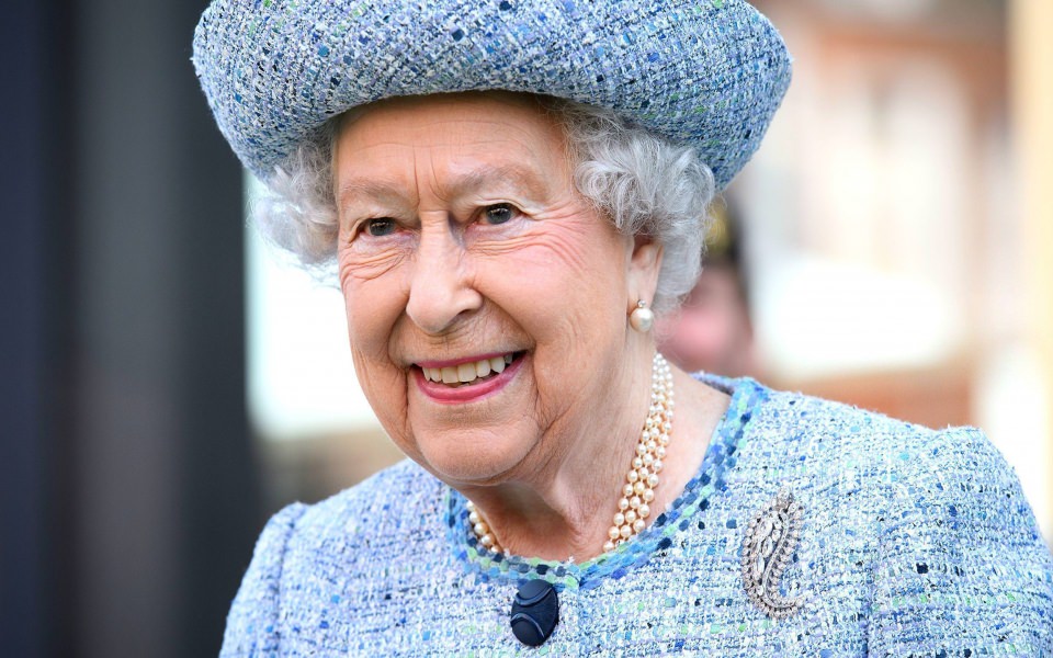 Download 4K Pictures Queen Elizabeth wallpaper