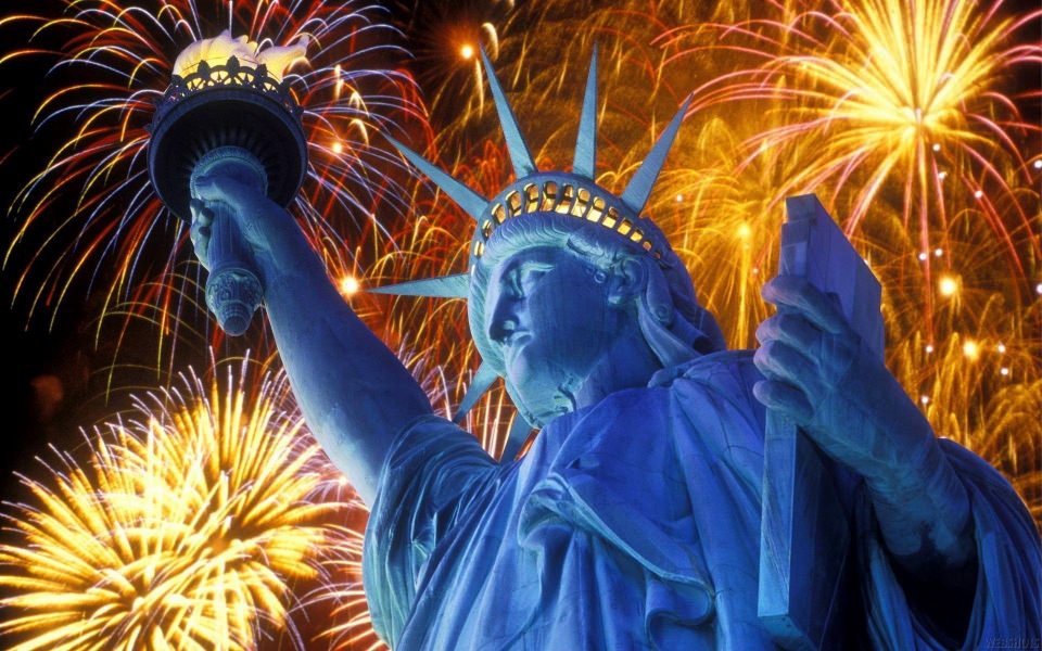 Download 4th of July Fireworks 4K HD Free Download wallpaper