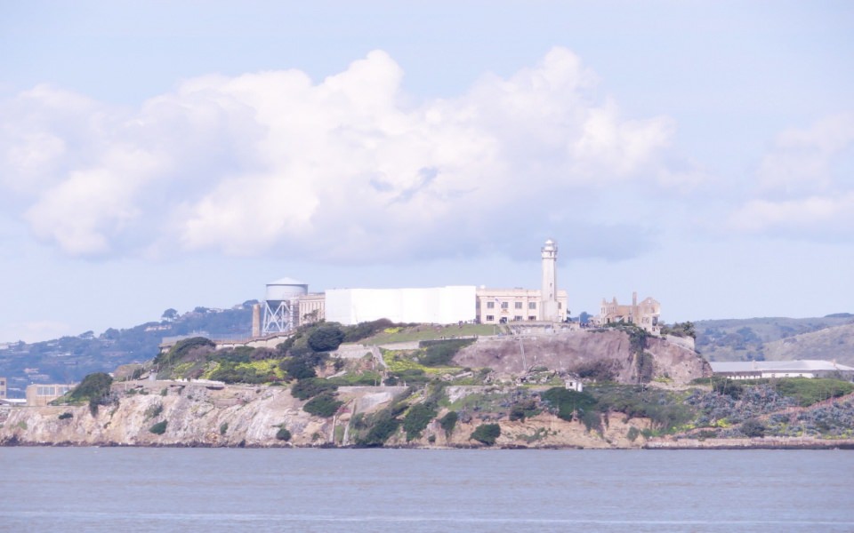 Download Alcatraz Island iPhone X HD Mobile Free Download 2020 wallpaper
