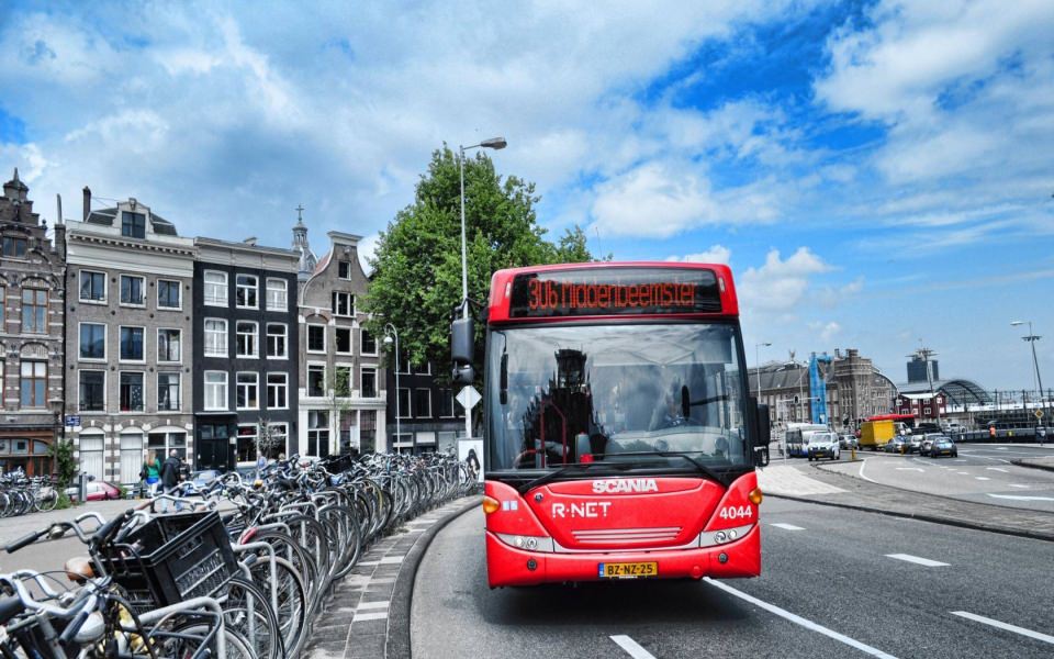 Download Amsterdam Bus City 4K 3840x2160 wallpaper