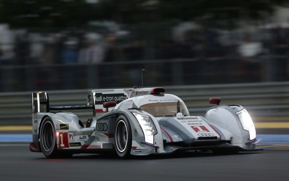 Download Audi R18 8K HD iPhone PC Photos Pictures Backgrounds wallpaper