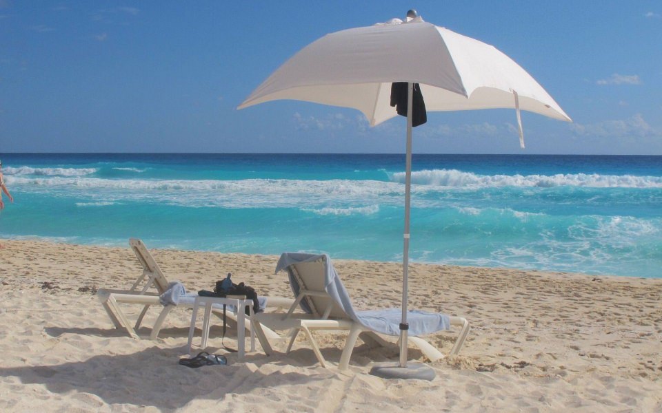 Download Beach palace cancun 4K wallpaper